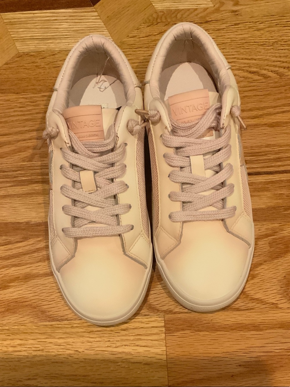 Vintage Havana Blush Pink Star Sneakers - Picture 2 of 5